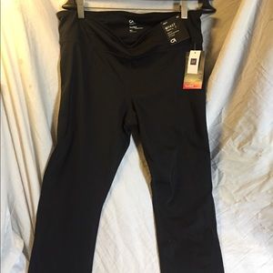 NWT-Gap Sculpt Compression GFast Capris -SizeXL